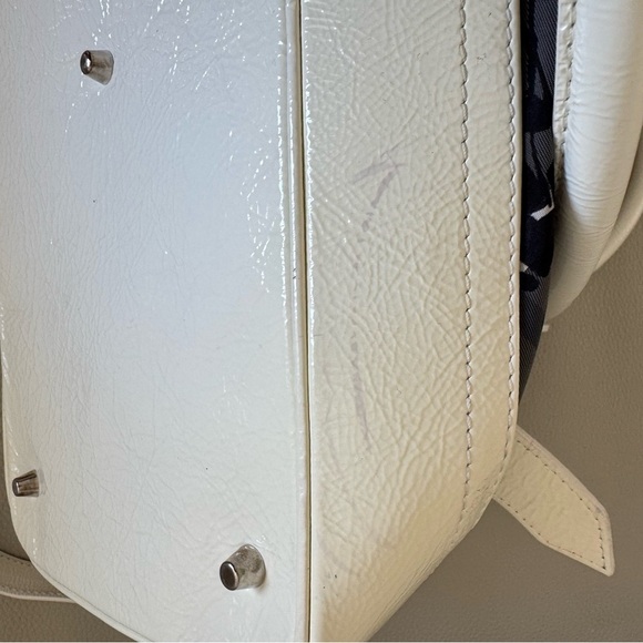 Burberry Black Floral Nova Check Satchel White Patent Leather Made in Italy - Picture 12 of 16